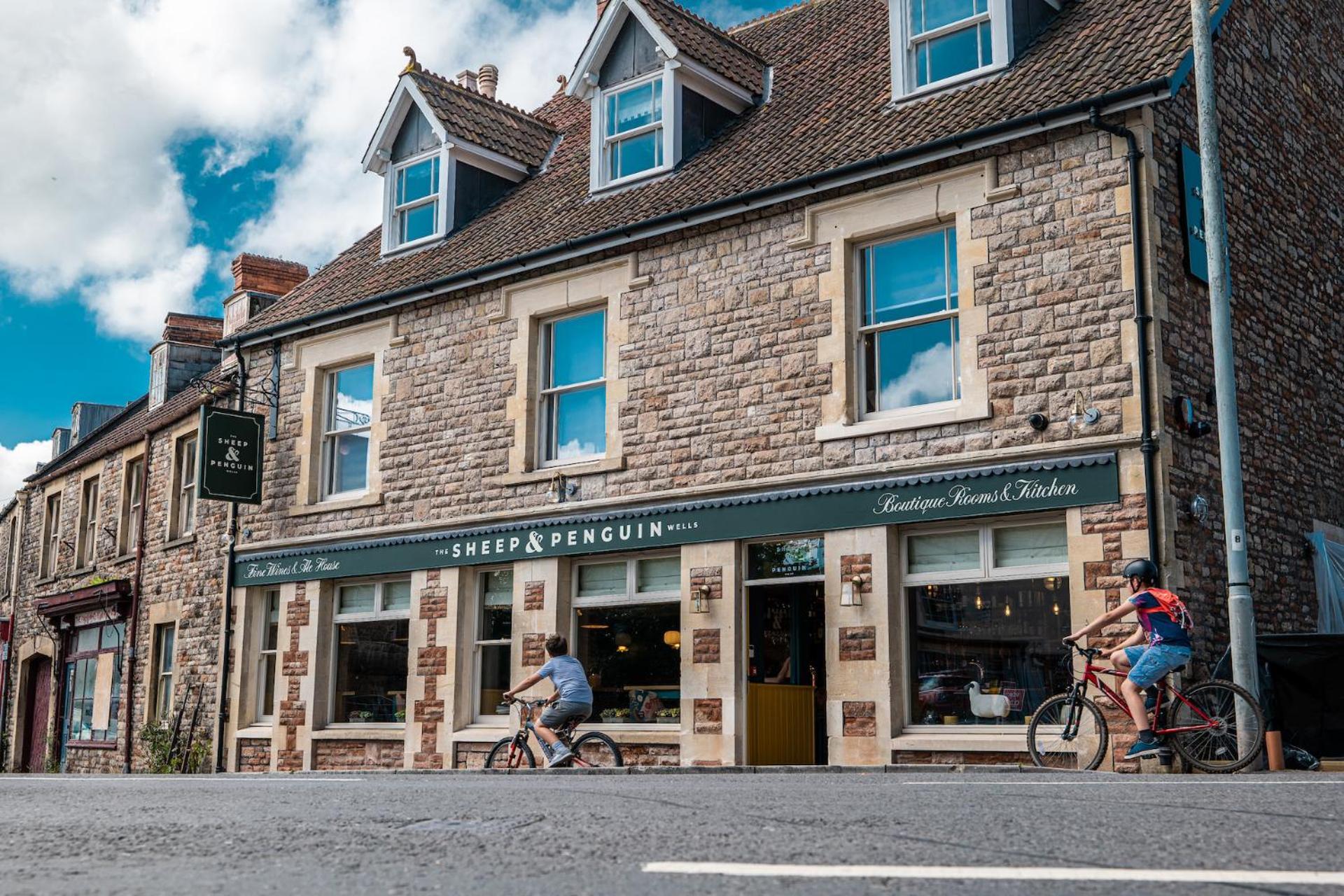 The Sheep And Penguin Hotel Wells Exterior photo