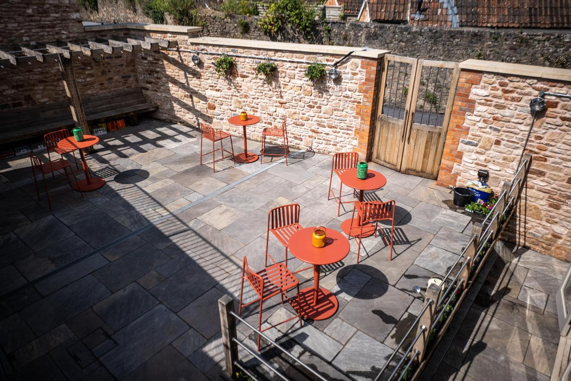 The Sheep And Penguin Hotel Wells Exterior photo